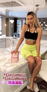 Corinne Olympios feet photo 11