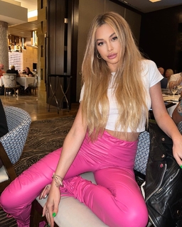 Corinne Olympios feet photo 9