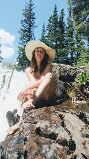 Cortney Palm feet photo 12