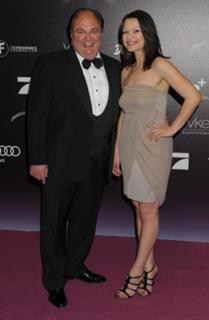 Cosma Shiva Hagen feet photo thumbnail