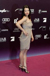 Cosma Shiva Hagen feet photo thumbnail