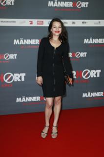 Cosma Shiva Hagen feet photo thumbnail