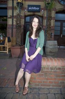 Cosma Shiva Hagen feet photo thumbnail