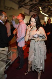 Cosma Shiva Hagen feet photo thumbnail