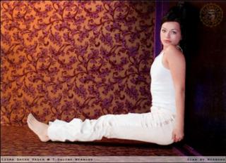 Cosma Shiva Hagen feet photo thumbnail