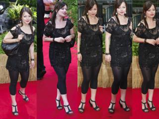 Cosma Shiva Hagen feet photo thumbnail