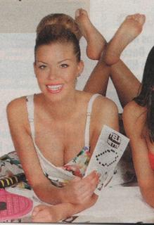 Costanza Caracciolo feet photo thumbnail