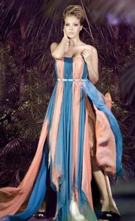 Costanza Caracciolo feet photo thumbnail