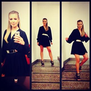 Costanza Caracciolo feet photo thumbnail