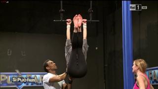 Costanza Caracciolo feet photo thumbnail