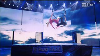 Costanza Caracciolo feet photo thumbnail