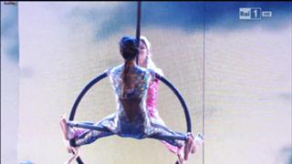 Costanza Caracciolo feet photo thumbnail