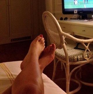 Costanza Caracciolo feet photo thumbnail