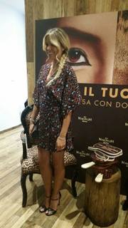 Costanza Caracciolo feet photo thumbnail