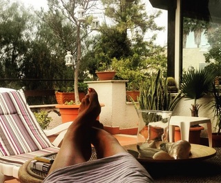 Costanza Caracciolo feet photo thumbnail