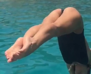 Costanza Caracciolo feet photo thumbnail