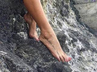 Costanza Caracciolo feet photo thumbnail