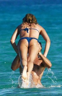 Costanza Caracciolo feet photo thumbnail