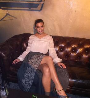 Costanza Caracciolo feet photo thumbnail