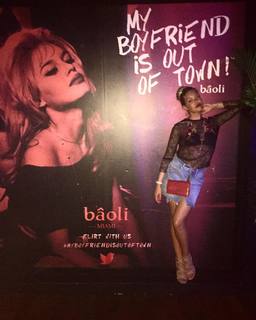 Costanza Caracciolo feet photo thumbnail