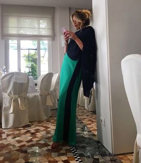 Costanza Caracciolo feet photo thumbnail