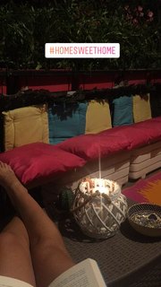 Costanza Caracciolo feet photo thumbnail