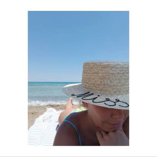 Costanza Caracciolo feet photo thumbnail