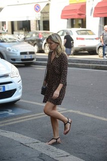 Costanza Caracciolo feet photo thumbnail