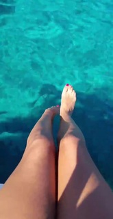Costanza Caracciolo feet photo thumbnail