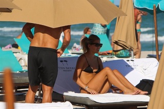 Costanza Caracciolo feet photo thumbnail