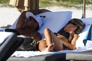 Costanza Caracciolo feet photo thumbnail