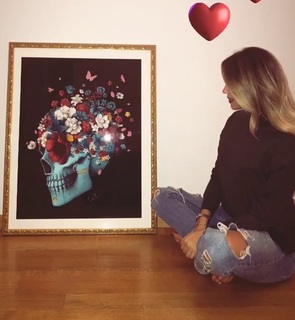 Costanza Caracciolo feet photo thumbnail