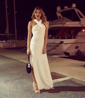 Costanza Caracciolo feet photo thumbnail