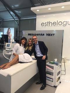 Costanza Caracciolo feet photo thumbnail