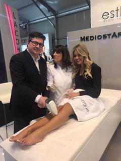 Costanza Caracciolo feet photo thumbnail