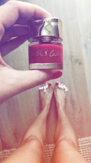 Costanza Caracciolo feet photo thumbnail