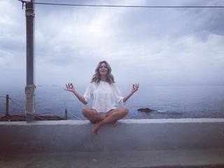 Costanza Caracciolo feet photo thumbnail