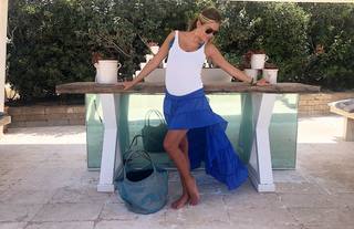 Costanza Caracciolo feet photo thumbnail