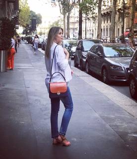 Costanza Caracciolo feet photo thumbnail