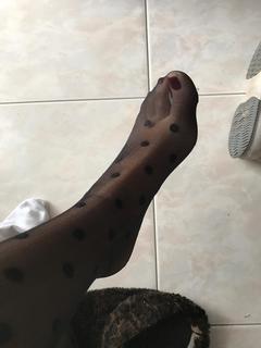 Costanza Caracciolo feet photo thumbnail