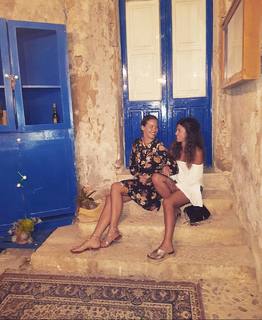 Costanza Caracciolo feet photo thumbnail