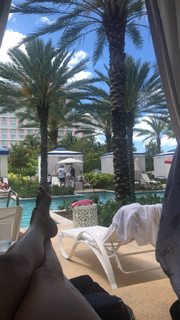 Costanza Caracciolo feet photo thumbnail