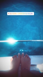 Costanza Caracciolo feet photo thumbnail