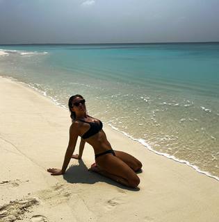 Costanza Caracciolo feet photo thumbnail