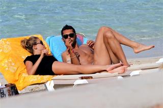 Costanza Caracciolo feet photo thumbnail