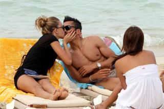 Costanza Caracciolo feet photo thumbnail