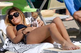 Costanza Caracciolo feet photo thumbnail