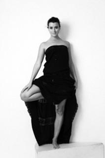 Cote de Pablo feet photo thumbnail