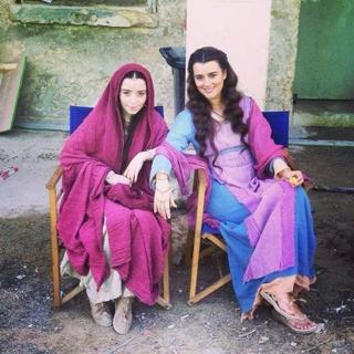 Cote de Pablo feet photo thumbnail