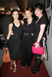 Cote de Pablo feet photo thumbnail